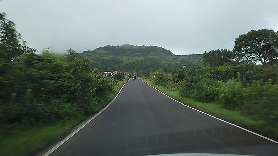 Chasing Bikers by Car on the beautiful hilly roads to the Bhimashankar Mahadev, Maharashtra